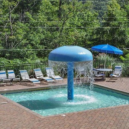 Moonshine Manor-Pets Ok-W/D-Pool Table-Arcade-Hot Tub Villa Gatlinburg Exterior foto