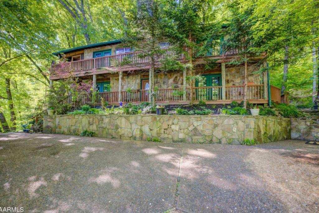 Moonshine Manor-Pets Ok-W/D-Pool Table-Arcade-Hot Tub Villa Gatlinburg Exterior foto